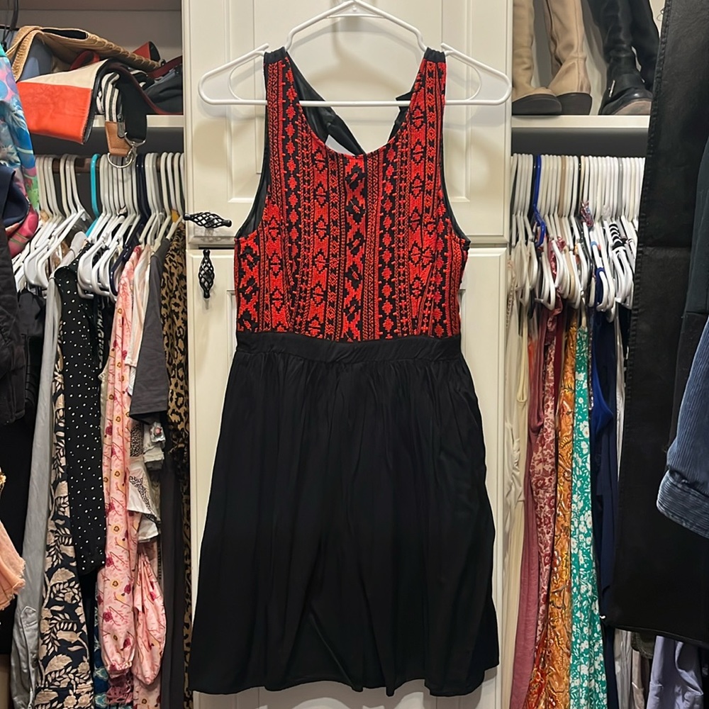 Forever 21 lbd w red embroidery sz m mini open back dress